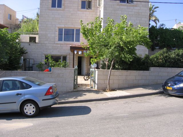 05_Sussman_old_house_2.jpg